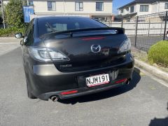 Photo of the vehicle Mazda Atenza