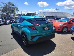 Photo of the vehicle Toyota C-HR