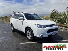 Photo of the vehicle Mitsubishi Outlander