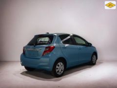 Photo of the vehicle Toyota Vitz