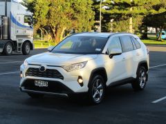 Photo of the vehicle Toyota RAV4