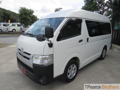 Photo of the vehicle Toyota HiAce