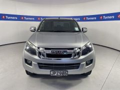 Photo of the vehicle Isuzu D-Max