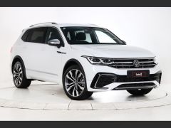 Photo of the vehicle Volkswagen Tiguan