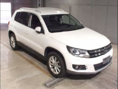 Photo of the vehicle Volkswagen Tiguan