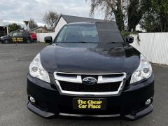 Photo of the vehicle Subaru Legacy