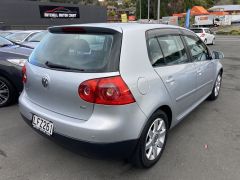 Photo of the vehicle Volkswagen Golf