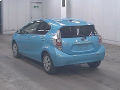 Photo of the vehicle Toyota Aqua