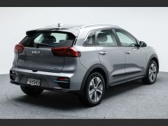 Photo of the vehicle Kia Niro