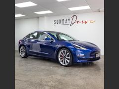 Photo of the vehicle Tesla Model 3