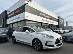 Photo of the vehicle Citroen DS5