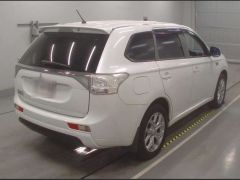 Photo of the vehicle Mitsubishi Outlander