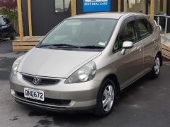 Photo of the vehicle Honda Fit