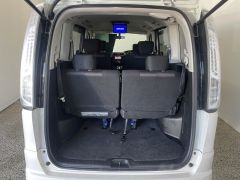 Photo of the vehicle Nissan Serena