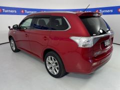 Photo of the vehicle Mitsubishi Outlander