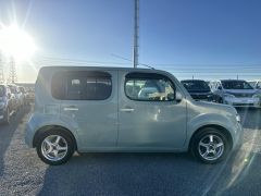 Photo of the vehicle Nissan Cube