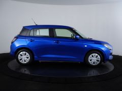 Photo of the vehicle Suzuki Swift