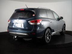 Photo of the vehicle Nissan Pathfinder