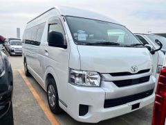 Photo of the vehicle Toyota HiAce