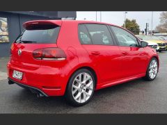 Photo of the vehicle Volkswagen Golf