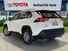 Photo of the vehicle Toyota RAV4