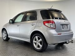 Photo of the vehicle Suzuki SX4