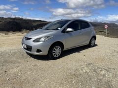 Photo of the vehicle Mazda Demio