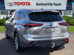 Photo of the vehicle Toyota Highlander