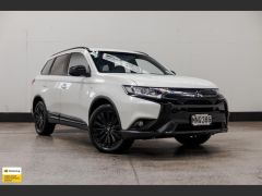 Photo of the vehicle Mitsubishi Outlander