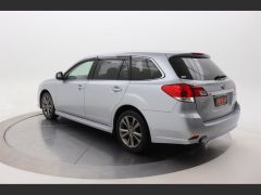 Photo of the vehicle Subaru Legacy