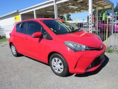 Photo of the vehicle Toyota Vitz