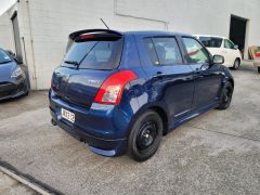 Photo of the vehicle Suzuki Swift