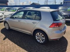 Photo of the vehicle Volkswagen Golf