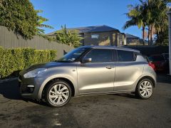 Photo of the vehicle Suzuki Swift