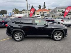 Photo of the vehicle Toyota RAV4