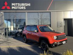 Photo of the vehicle Jeep Renegade