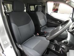 Photo of the vehicle Nissan NV200