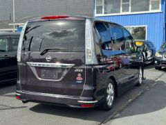 Photo of the vehicle Nissan Serena