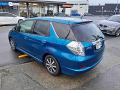 Photo of the vehicle Honda Fit