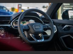 Photo of the vehicle Audi RS Q3