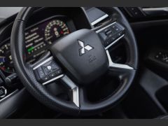 Photo of the vehicle Mitsubishi Outlander