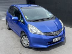 Photo of the vehicle Honda Fit