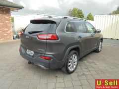 Photo of the vehicle Jeep Cherokee