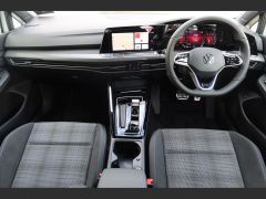 Photo of the vehicle Volkswagen Golf