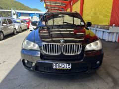 Photo of the vehicle BMW X5