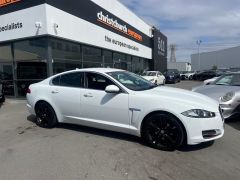 Photo of the vehicle Jaguar XF