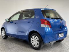 Photo of the vehicle Toyota Vitz