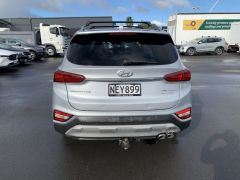 Photo of the vehicle Hyundai Santa Fe