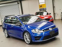 Photo of the vehicle Volkswagen Golf