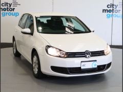 Photo of the vehicle Volkswagen Golf